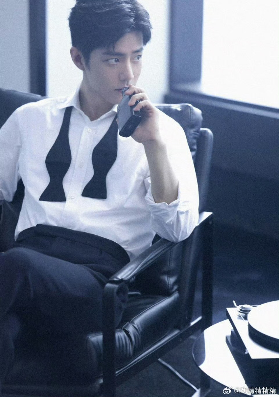 肖战解锁无限流题材想当初是我急赤白咧的喜欢十日终焉齐夏，现在全网都痴迷，说明我的