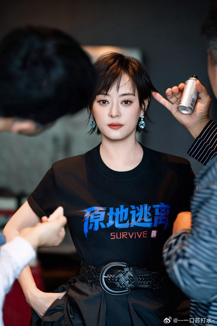孙俪越素越美就这个娘娘美，自然长相真的太绝了，让人看着大方又舒服，真的好喜欢～ 