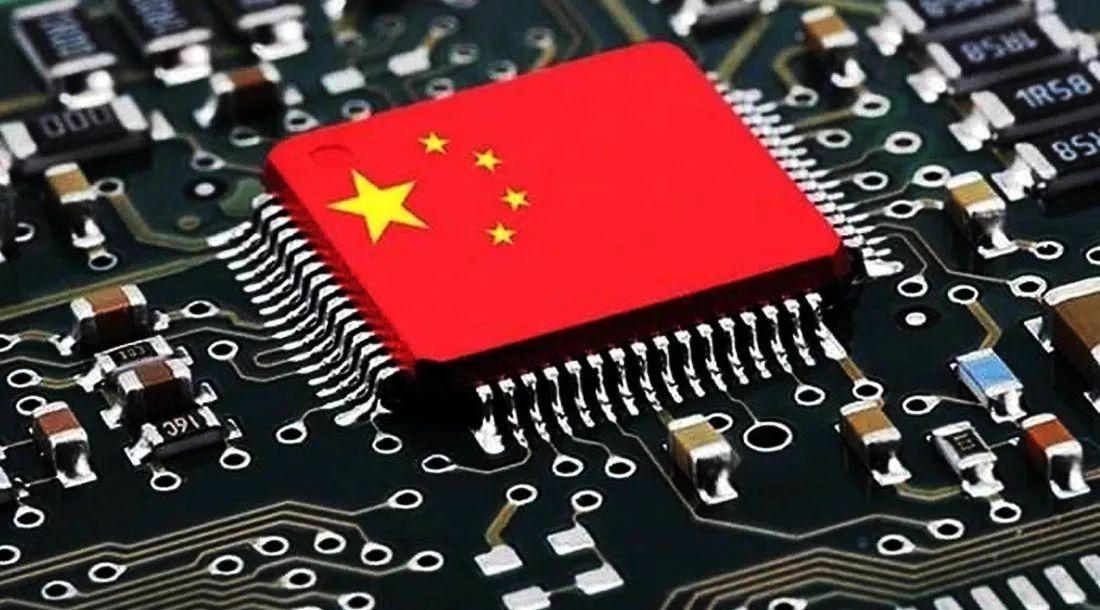 荷兰“抢夺”中企芯片公司，中国新型000倍算力芯片横空出世，助力祖国反击
荷兰政