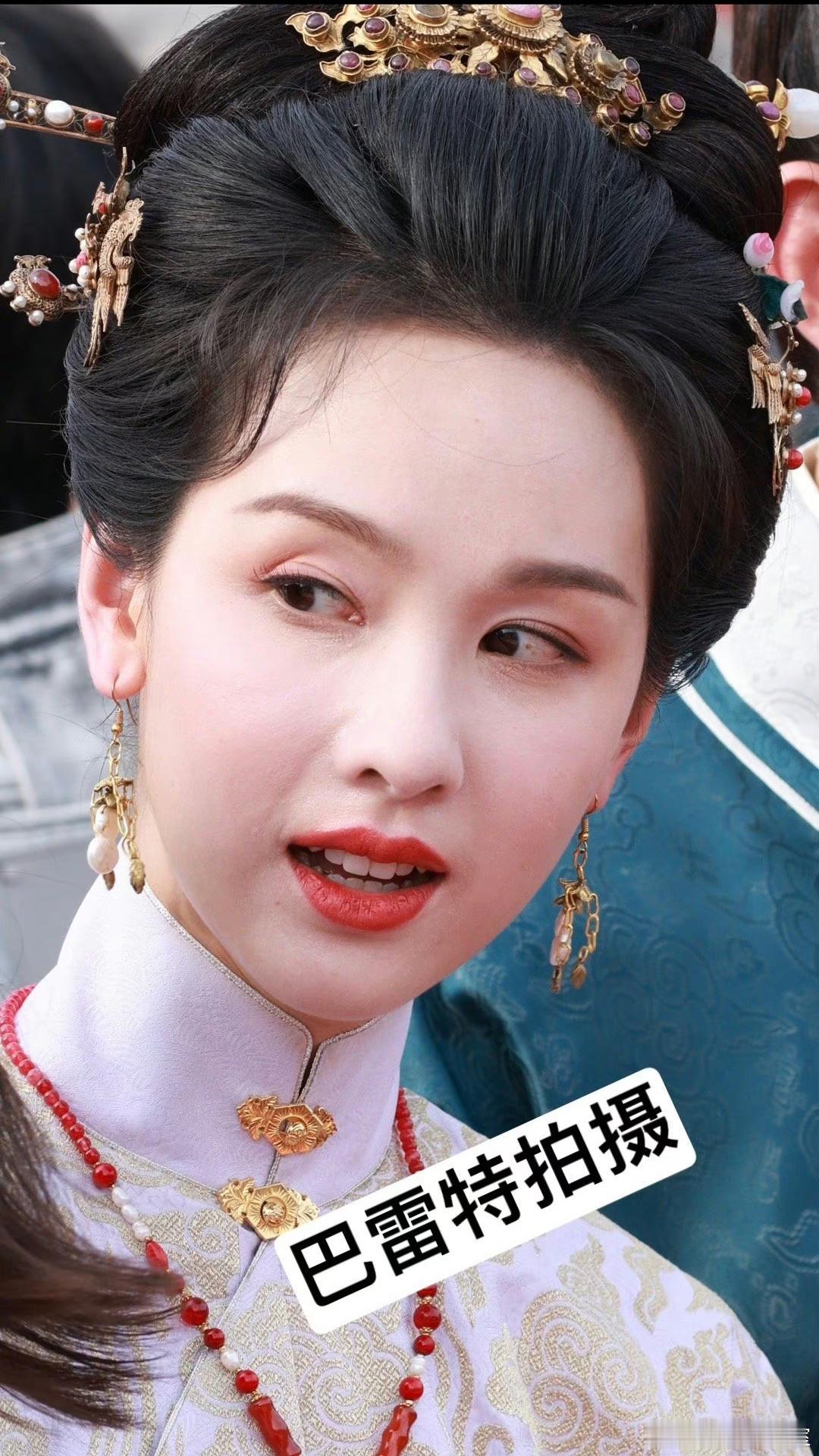 陈都灵今年多大了啊？看了很想喊她两句“小姨”。 ​​​