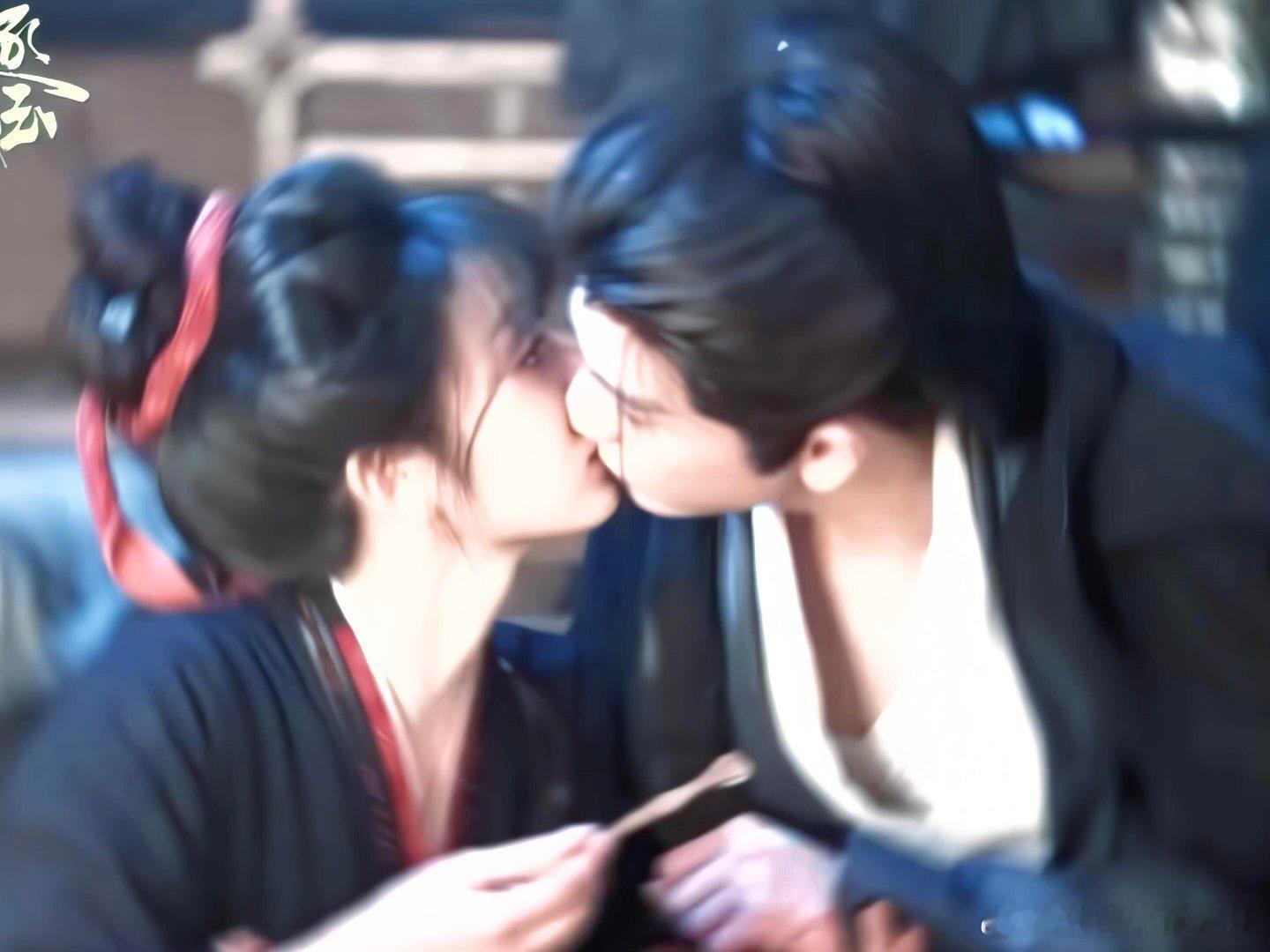 逐玉上药吻花絮谢征樊长玉甜蜜上药吻片场花絮里的互动太好嗑，温柔上药搭配甜蜜吻戏，