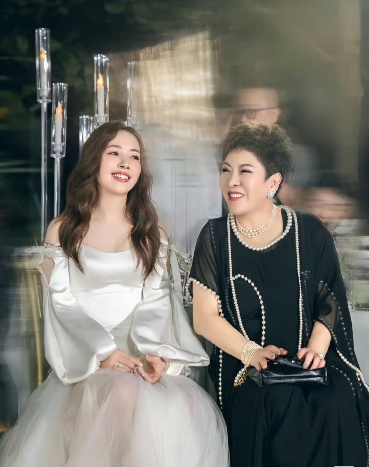 郭碧婷的生育底气太足了，不信你看她怎么说，当妈这件事她自己说了算。 最近她在活动