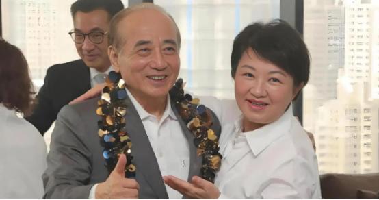 卢秀燕访美将要结束，很多人觉得她这步棋走漂亮了，声量大涨、名气出圈。你真以为在美