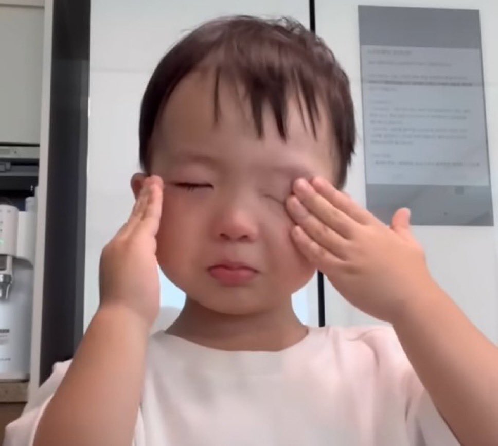 已经很久没看见郑在玹了 ​​​