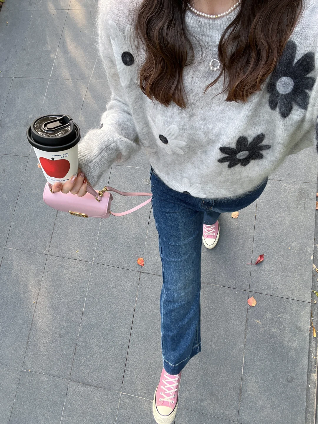 年度神裤➕小花毛衣！秋冬这样穿腿长一米八！