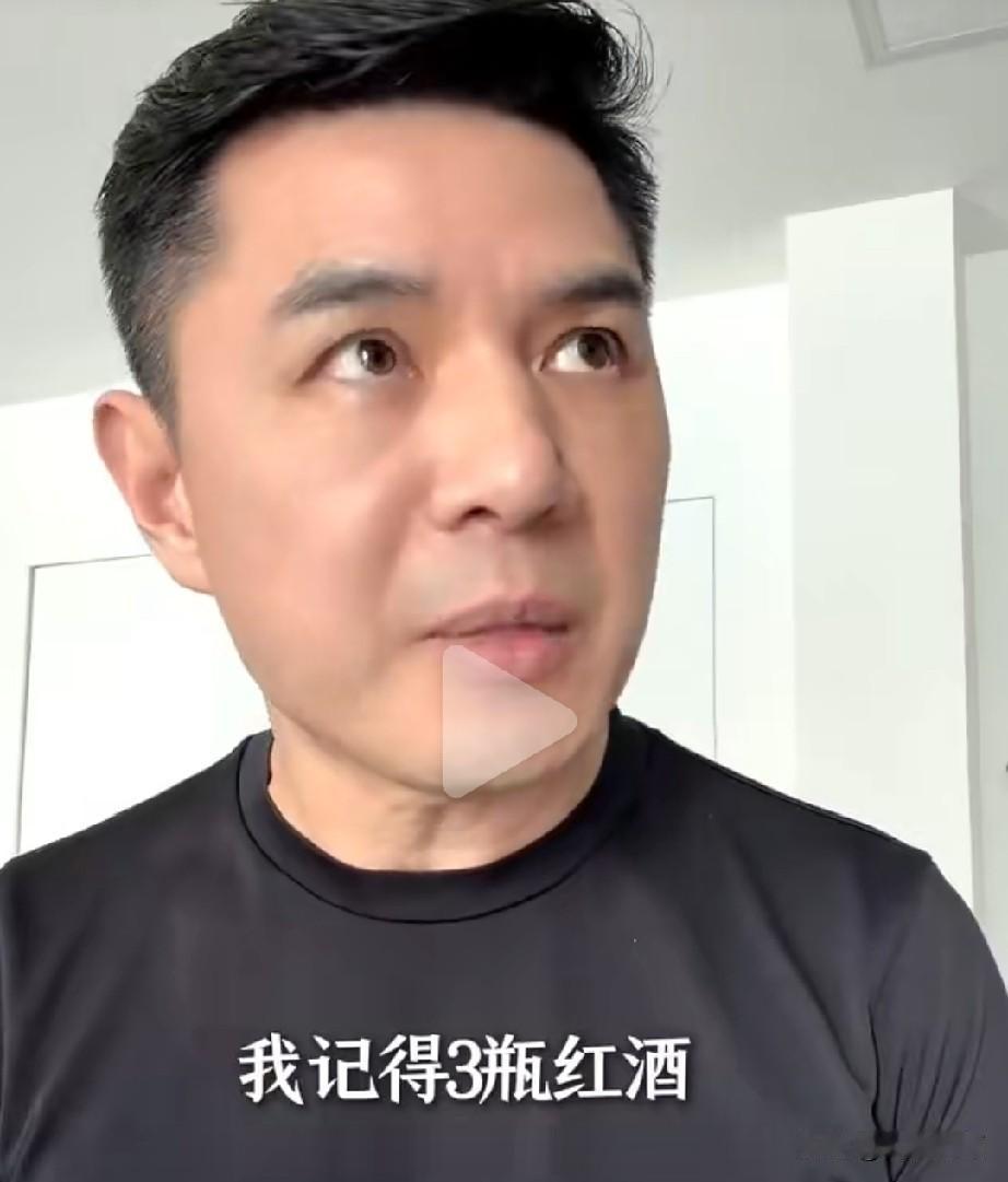 这个时候说这个，是不是不太好？
 
这段视频出自前央视主持人赵普，是他悼念刘欢时