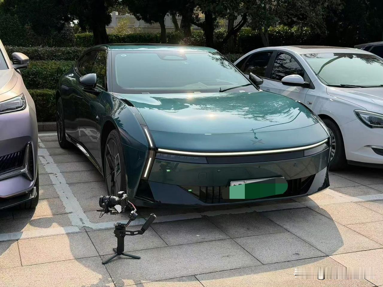 不光是买车，买什么年轻人都看服务。产品好是基础，但用得省心、省事才是关键。服务不