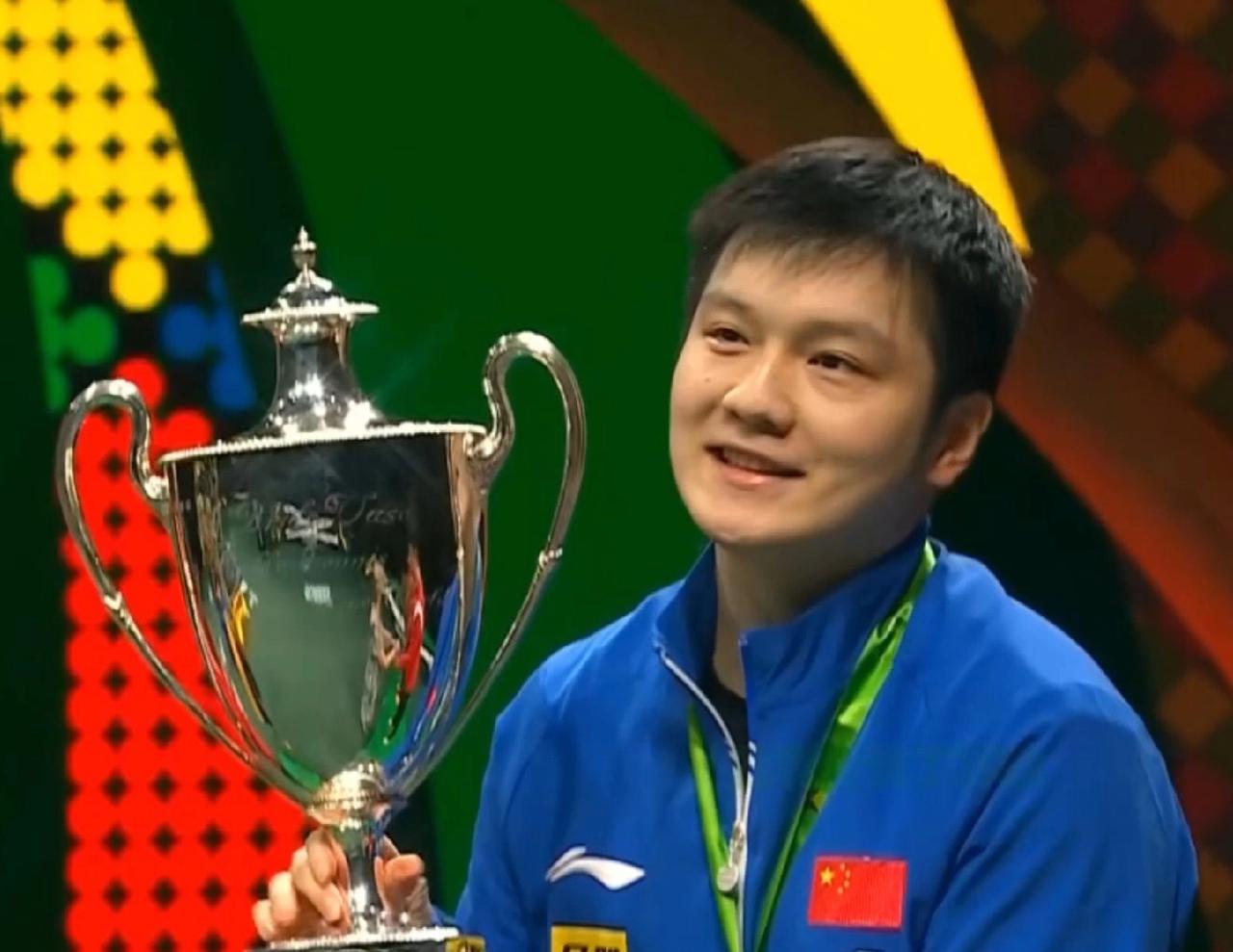 7-0，追分太疯狂了，连得7分逆转。樊振东4-1战胜林诗栋成功卫冕全运会男单冠军