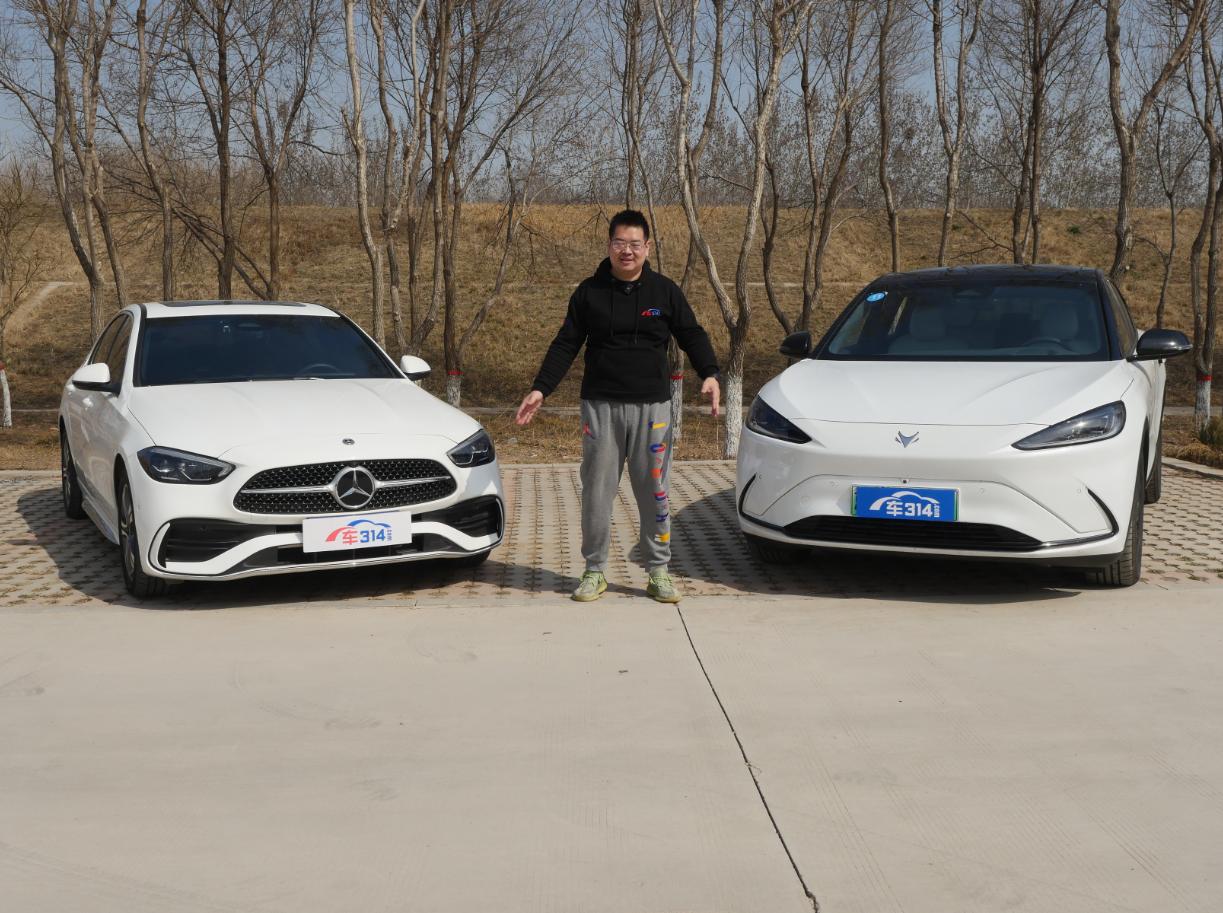 说实话，车子的外观怎么样，终究还是比较次要的，毕竟，谁会一直在外面看自己的车好不