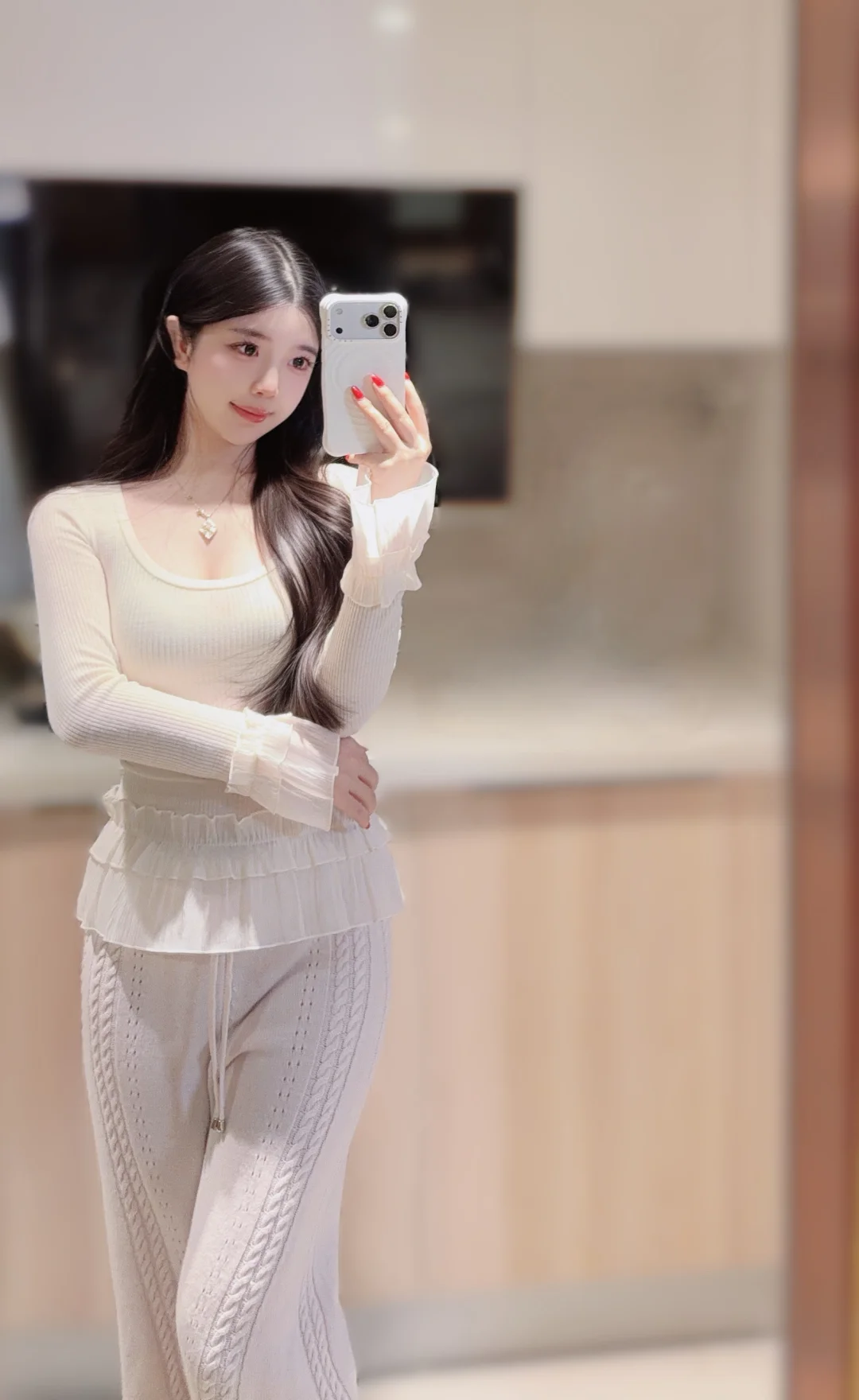 冬日内搭组花瓣袖