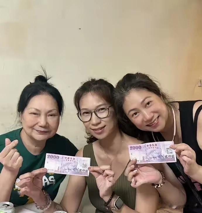 徐妈妈还是有自己的想法的，不想走出来，太难了，不管怎么样，还是要努力学习，让自己