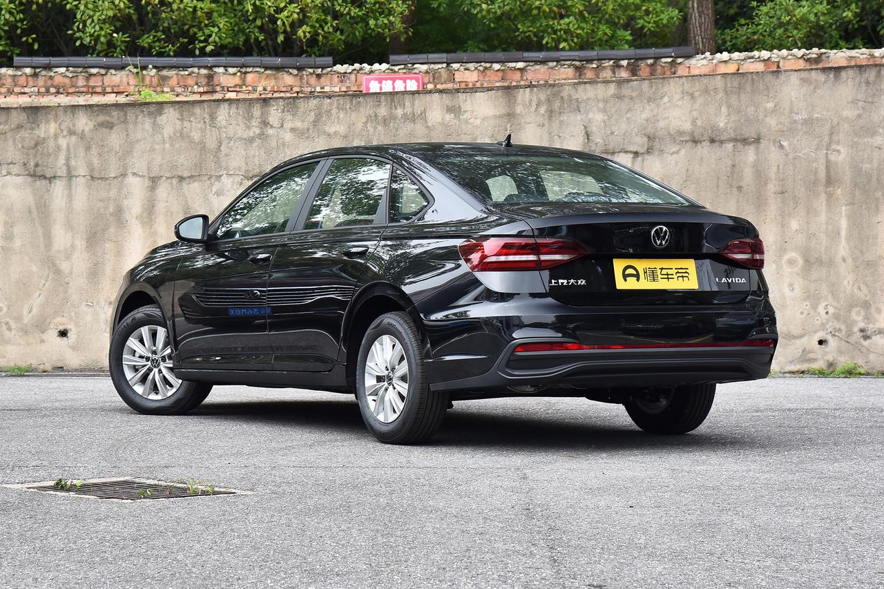 家用，新手买车，买思域还是朗逸好，家人们给点建议【来自懂车帝车友圈】