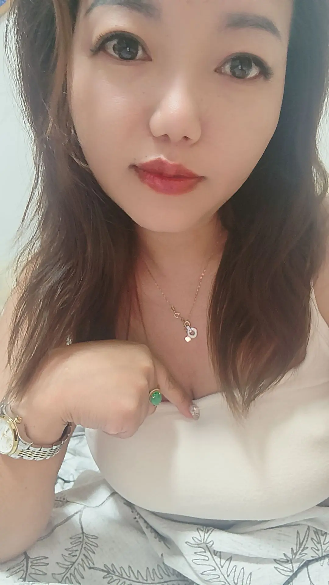男人的通病 先叫姐 后叫妹 最后叫成小宝贝 到手后 今天忙 明天累 后...