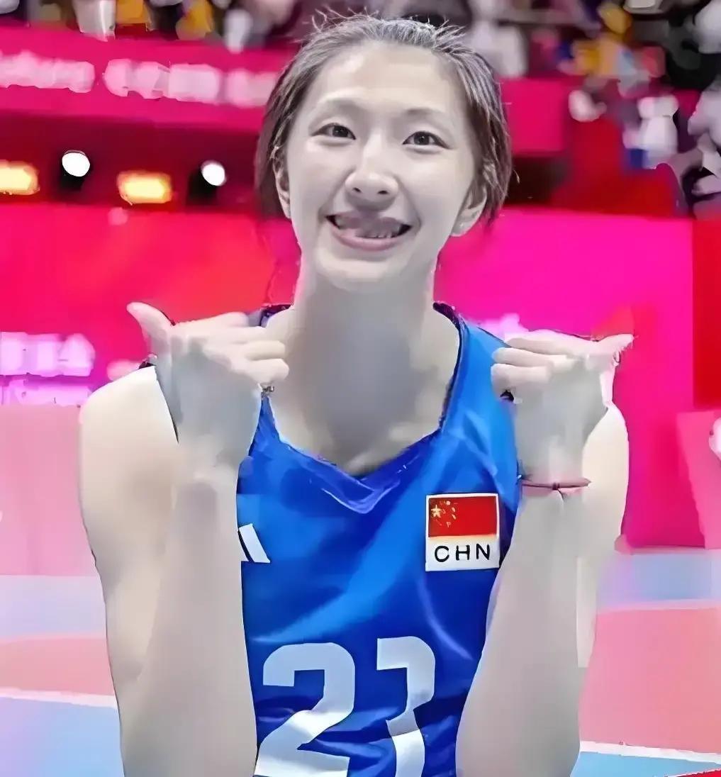 吴梦洁为何不能去海外联赛打球？或许是条件达不到吧！意甲土超所青睐的3类主攻：
1