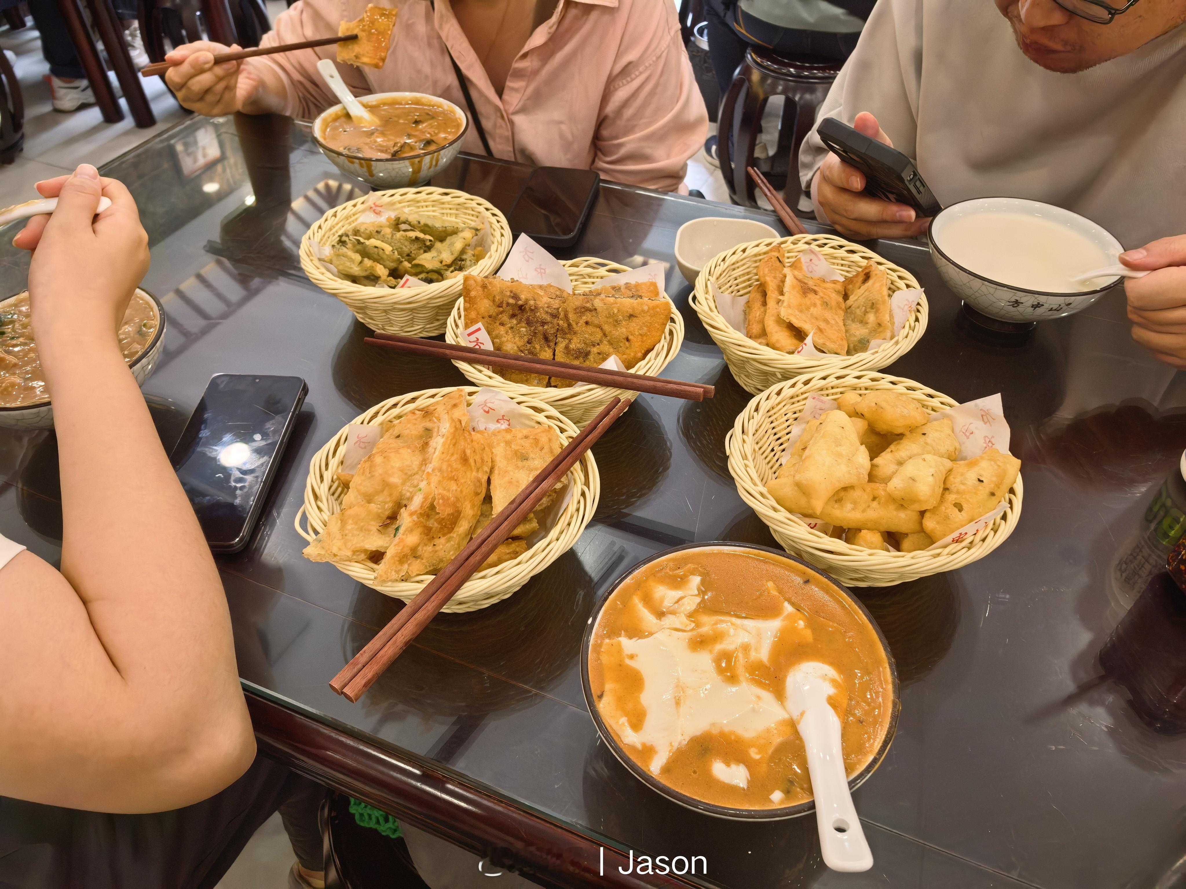 又来挑战胡辣汤了。 ​​​