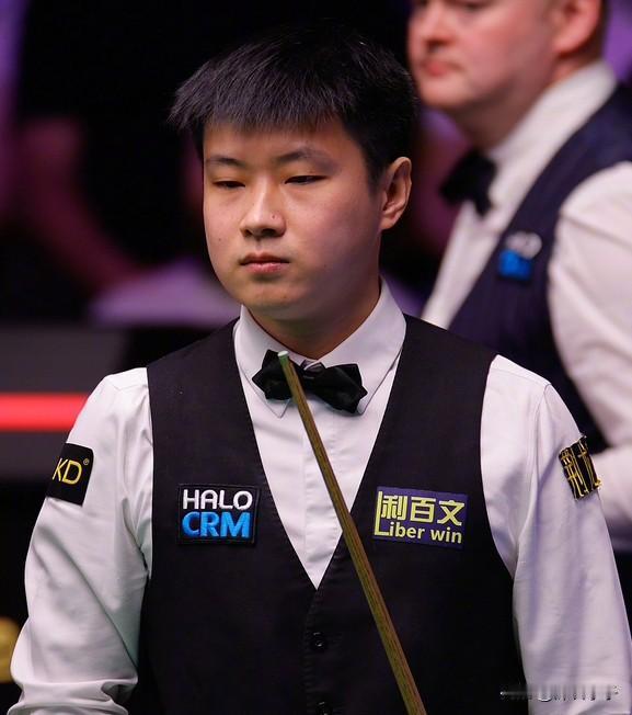 今天04月28日， 2026斯诺克世锦赛1/4决赛，中国选手赵心童迎战英国选手肖