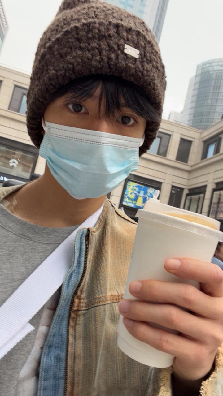 没有不夸陈哲远的义务别圈的朋友今天主动cue他..已经不是第一次其他粉圈和我聊天