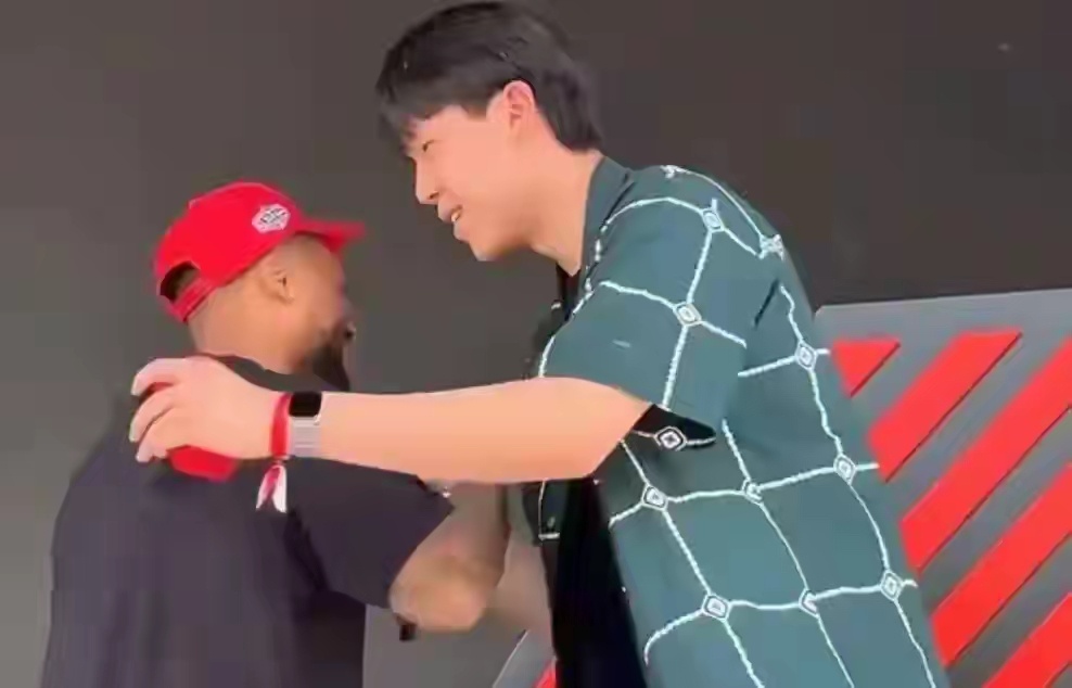 波特兰开拓者跟队记者Mike Richman非常欣赏杨瀚森，他表示杨拥有那种独特