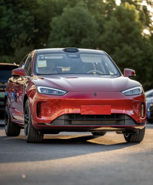 智能车选购新思路,问界新M5 Ultra权益为体验买单
选智能电动车时,参数和配