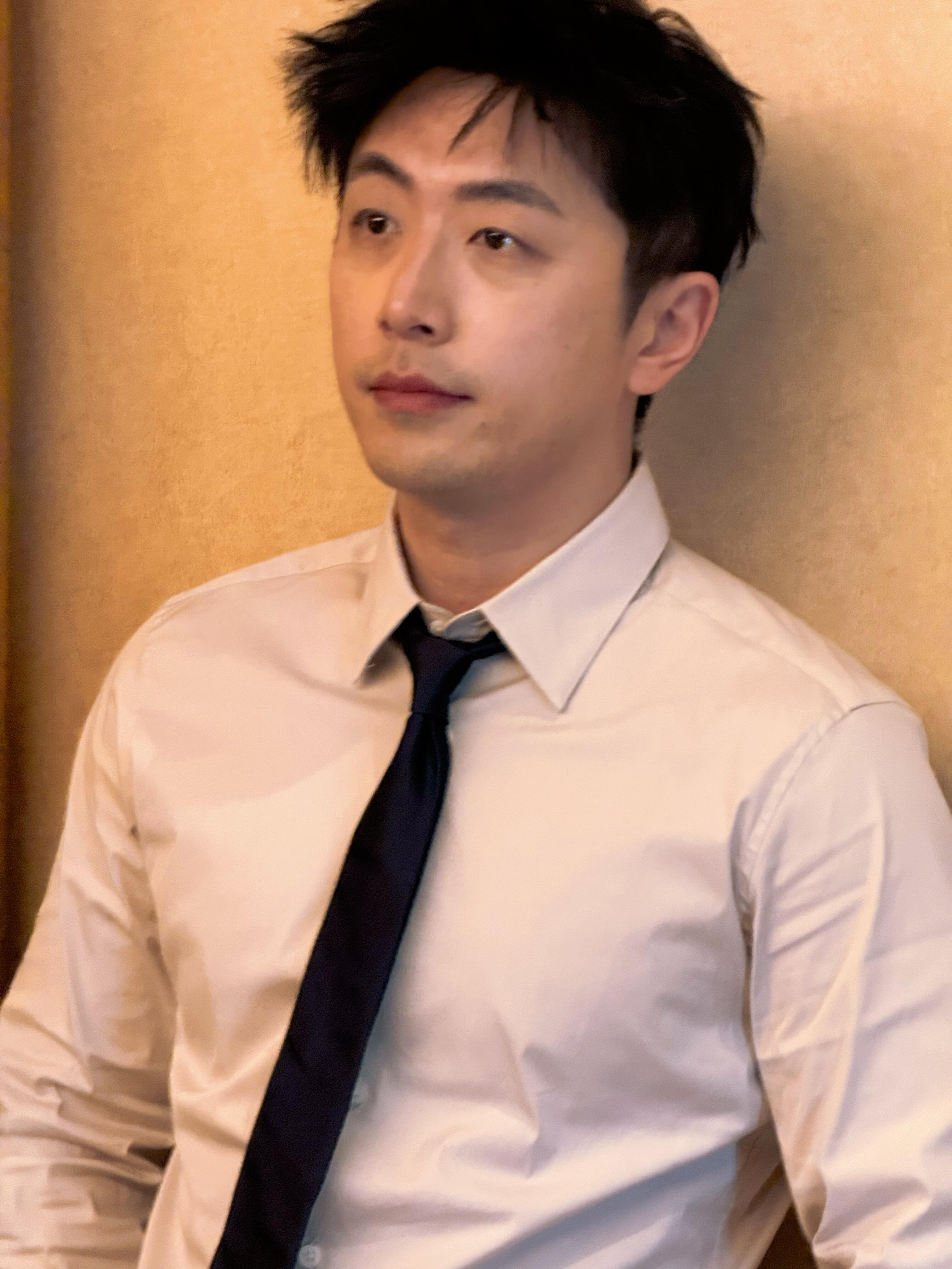 白客演的单身父亲太戳人白客看得我想喊daddy！这个白客演父亲就是这么权威 