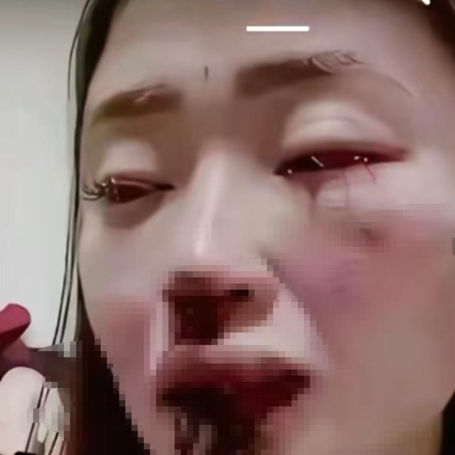 英国留学毕业的深圳女孩，不顾父母以死相逼的反对，带着 178 万现金陪嫁，跟着印