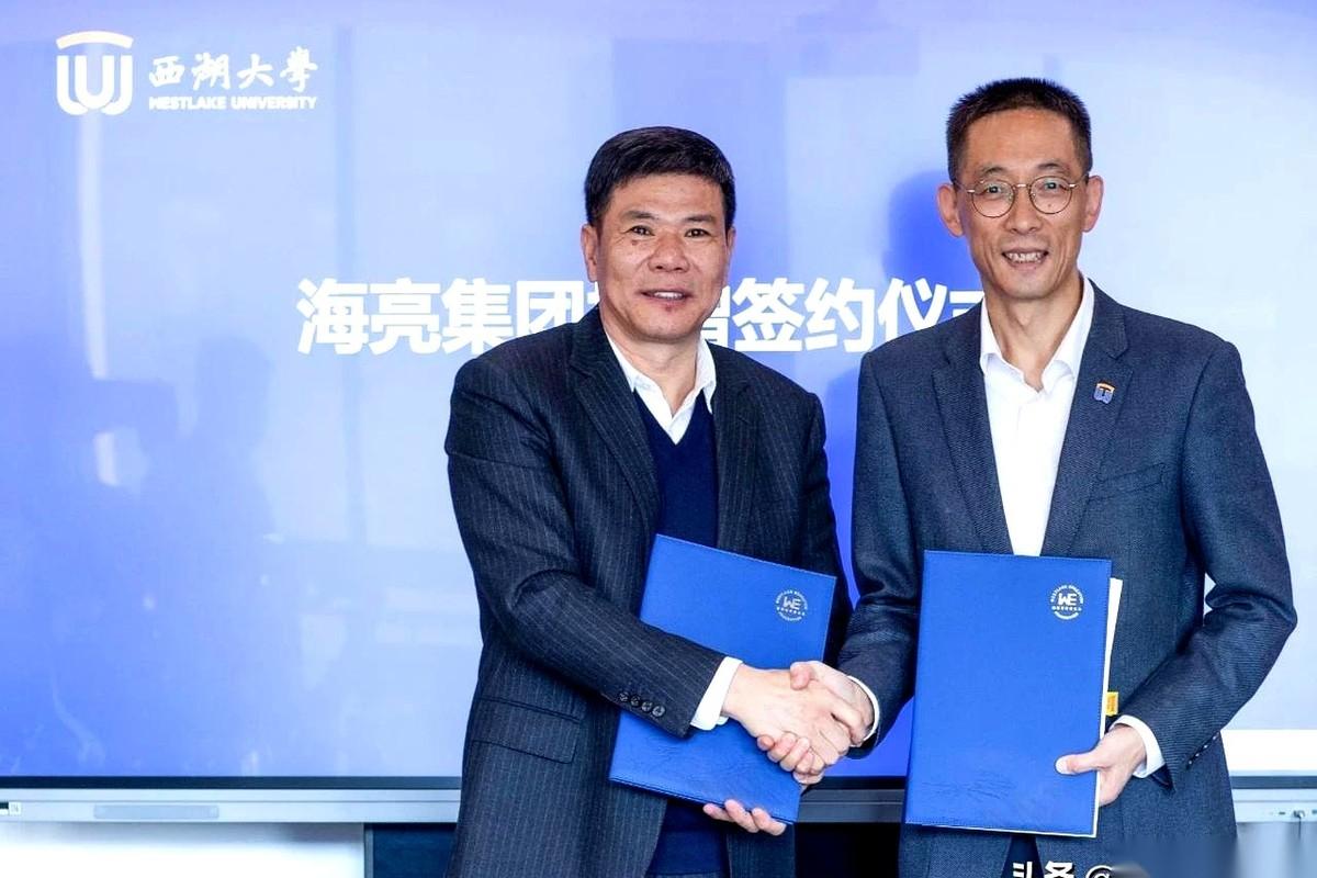 我跟你说个事儿，你可能都不信。
一家搞铜管、做制造业的，听着就一股机油味儿的企业