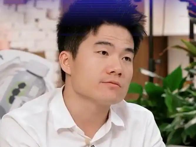 曾仕强老先生曾经说过：我们需要商业，但绝对不能商业化。

当一些精致利己的商人掌
