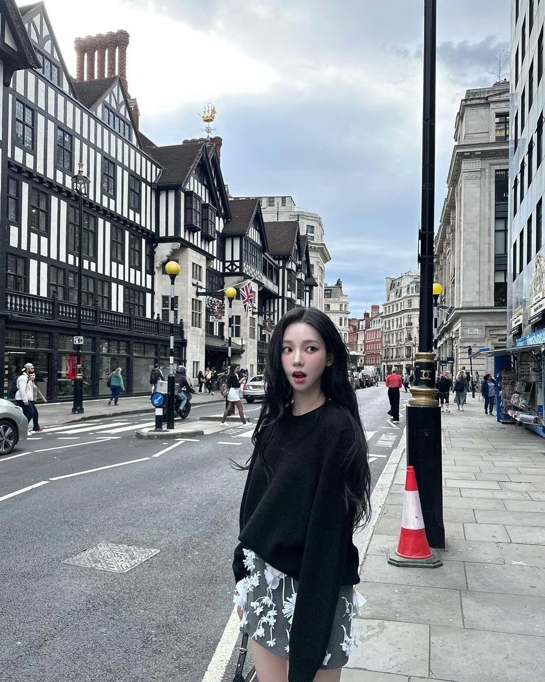 #柳智敏[超话]#｜#aespa预告#期待【唯一门面ace柳智敏】的精彩表现，买