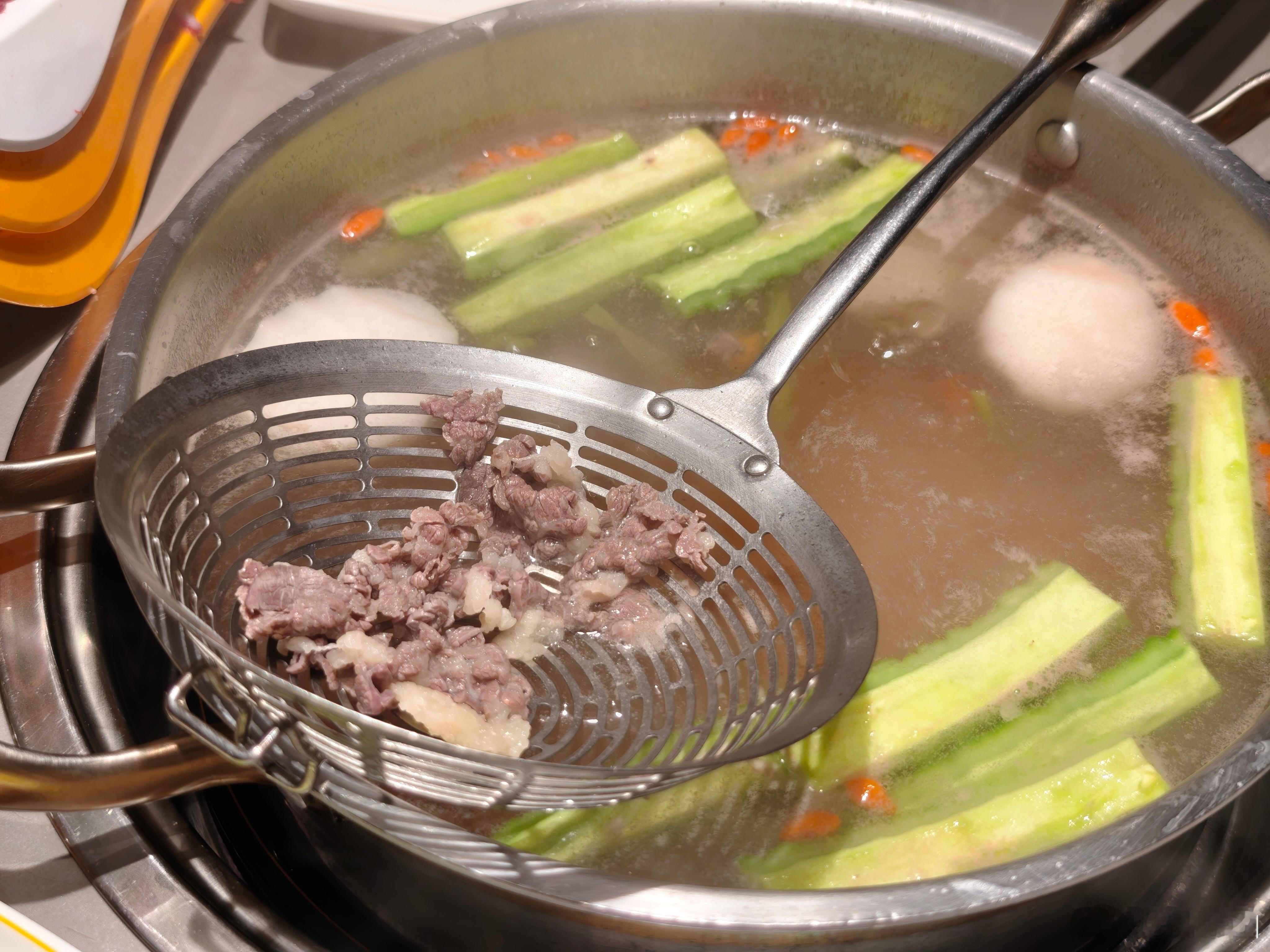 吃完了才想起来发，好吃不过牛肉火锅