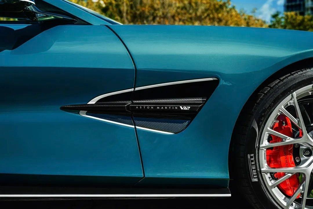 车市热门 阿斯顿·马丁Vanquish Volante Wave Edition