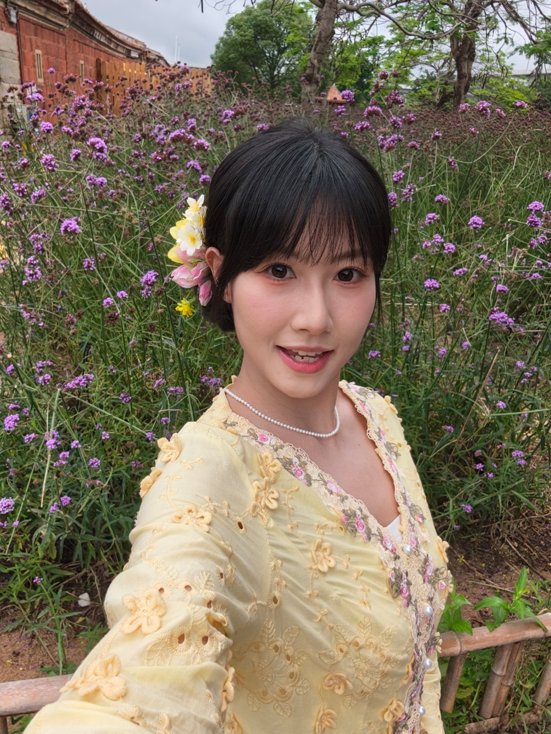 从早拍到现在没休息过😭不过人家景区化妆师是真会化妆啊太上镜了🤩 