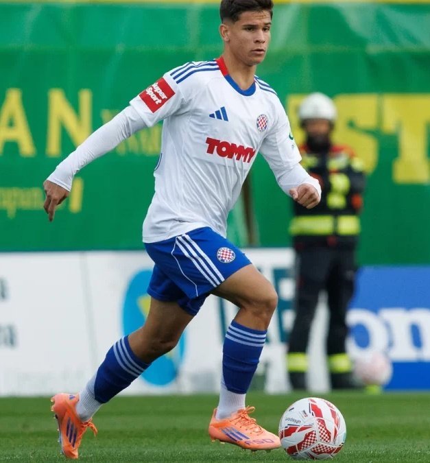 拜仁慕尼黑派出球探前往Hajduk Split观看球队对阵Slaven Belu