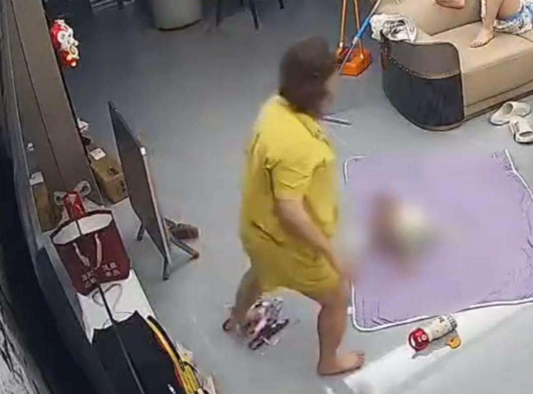 短长肥瘦各有态，玉环飞燕谁敢憎。就是说高矮胖瘦，各有各美，别太在意！
可是有的人