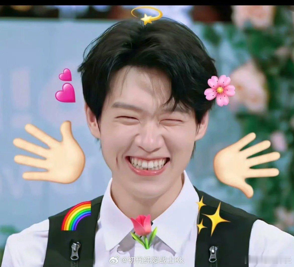 魏大勋在优酷笑开了花 没有人能抵抗魏大勋的笑容吧？《周五晚高疯》里他一笑，我直接