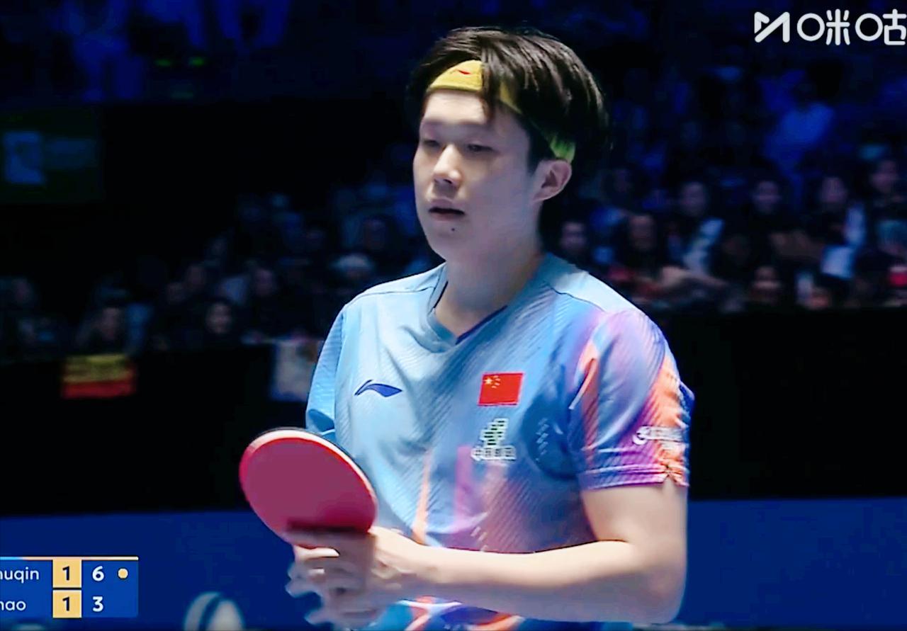 王楚钦遇到最大的挑战了！

周启豪不但手感好，
而且王楚钦远台高质量的球，
周启