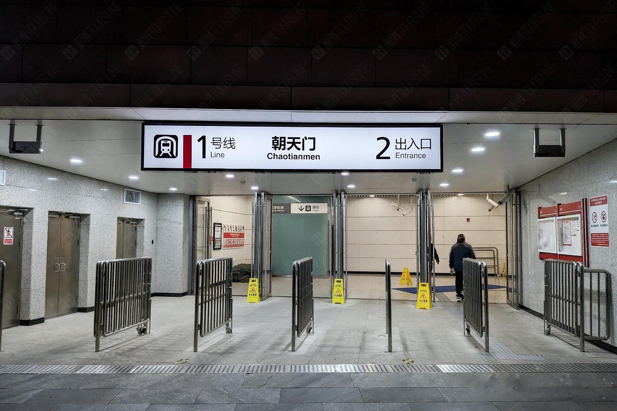 通行线·轨交【国内首个！重庆轨道交通将增设泰语报站】9月15日，重庆举行发布会，