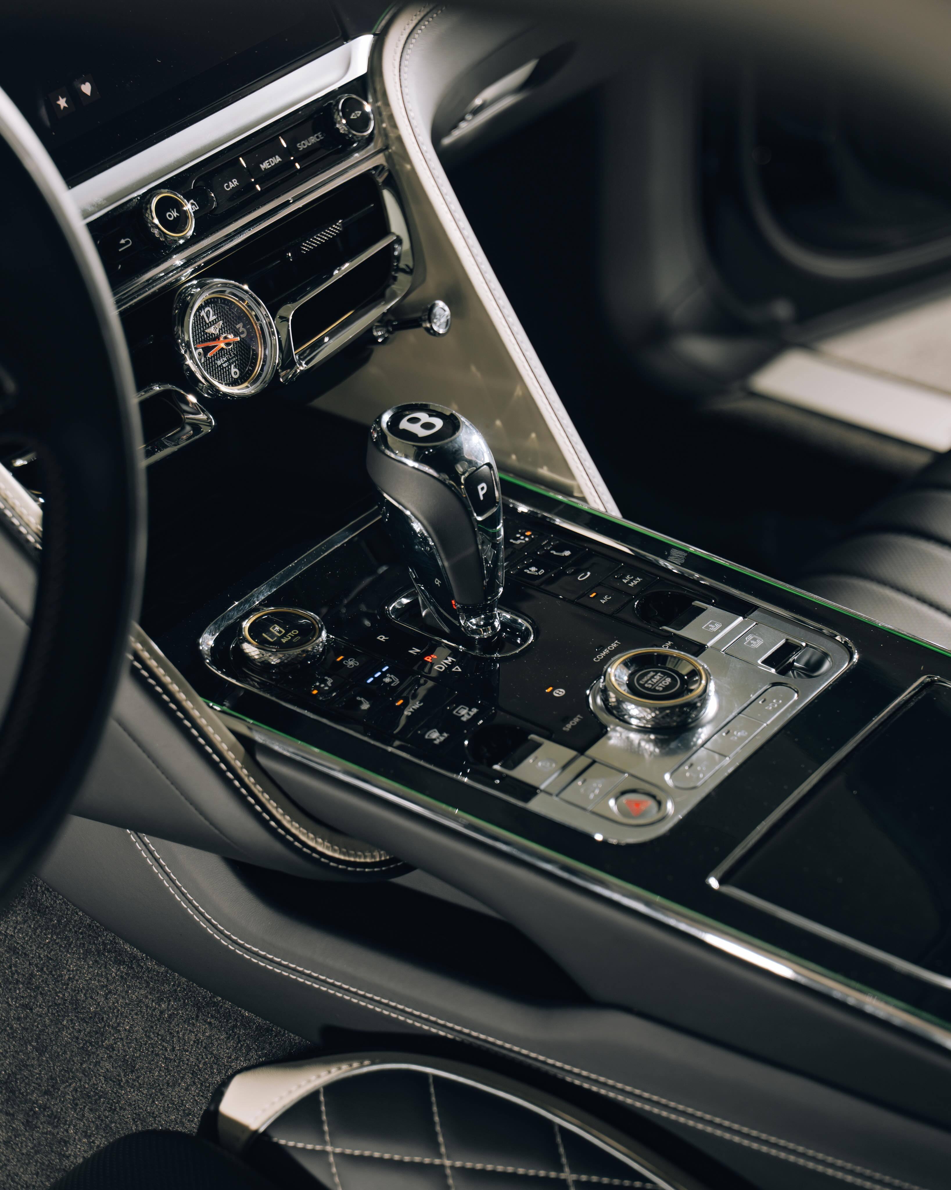 宾利 Flying Spur W12 First Edition 