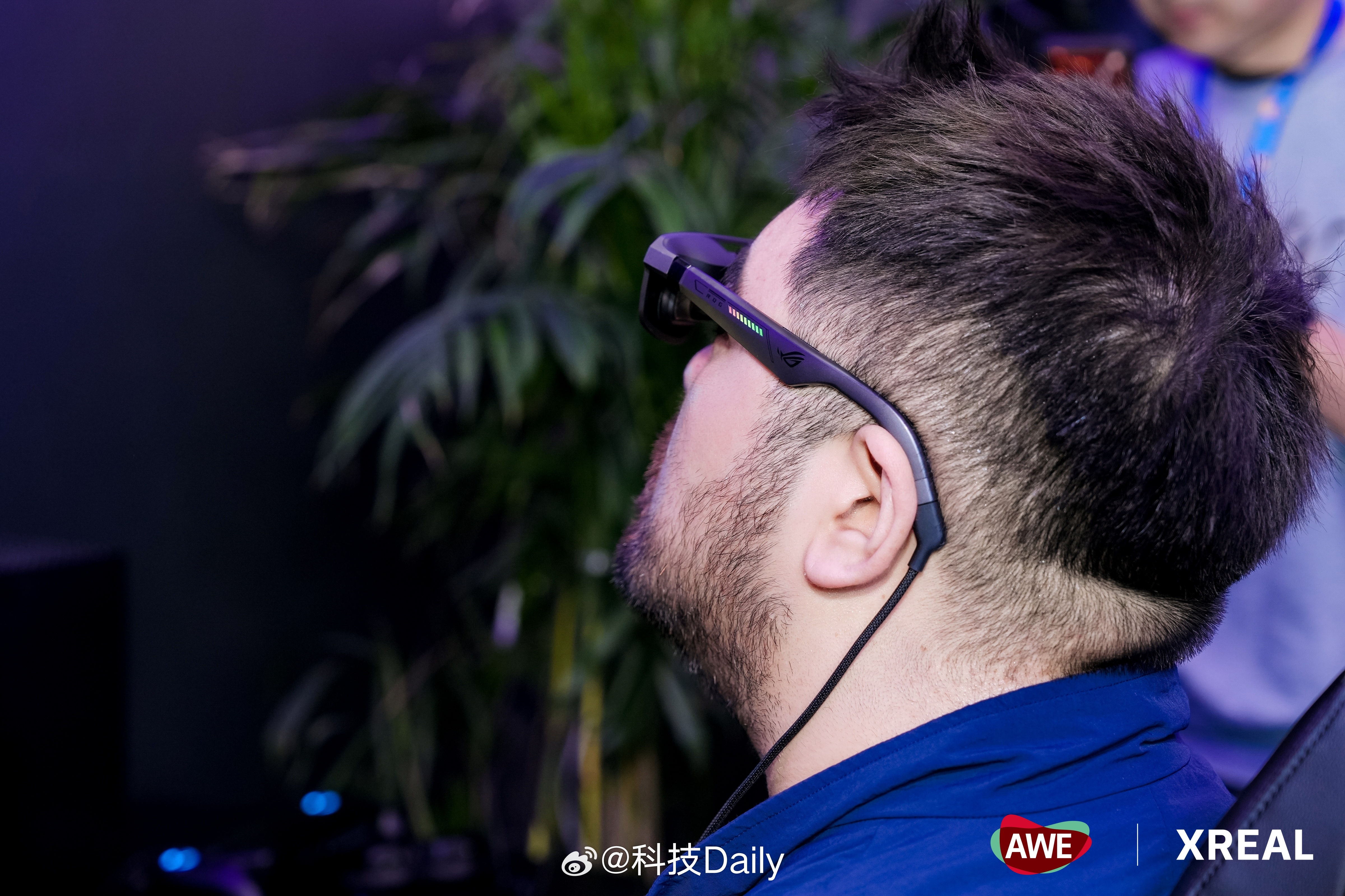 AWE 2026将AI戴起来！XREAL 1S登场，虚拟超大空间画布，直观展示 