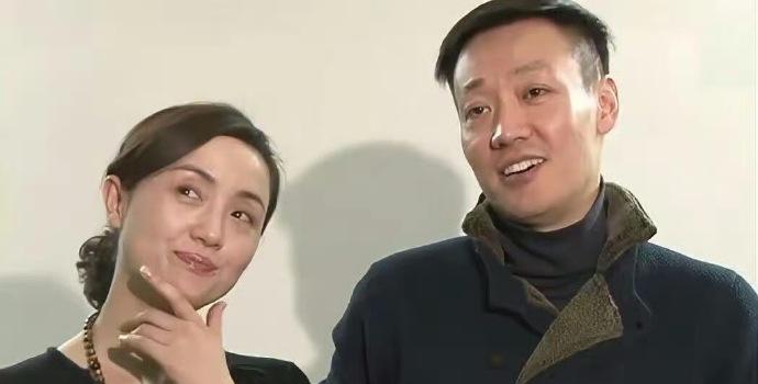 恩爱夫妻不到头…原来真的会有如此遗憾… 
演员朱媛媛与辛柏青的爱情被网友称为“内