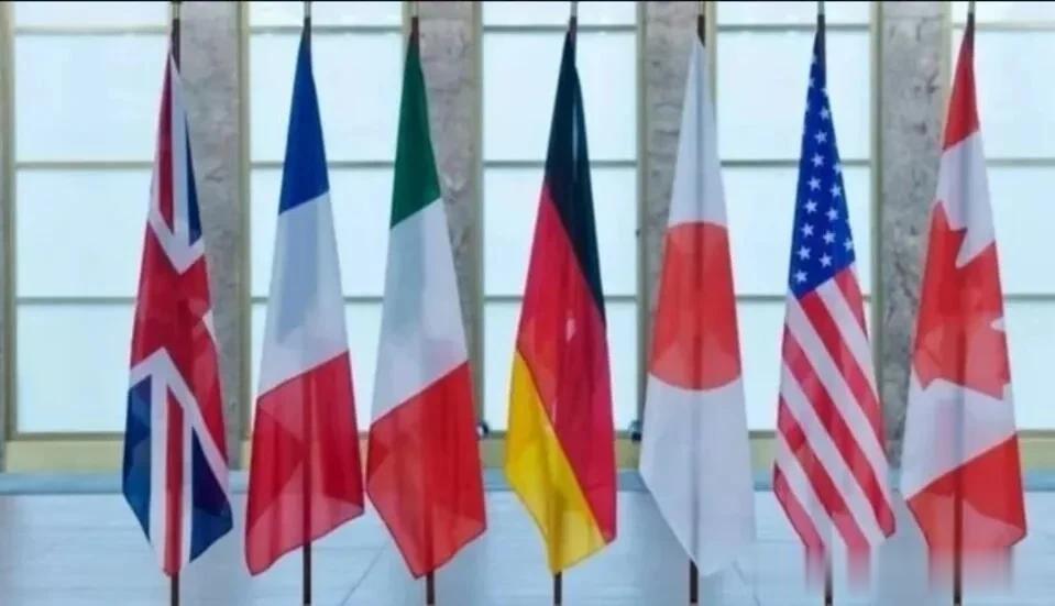 G7领导人12月6日举行了视频会议。泽连斯基在乌克兰问题环节还跻身G7进行了共同