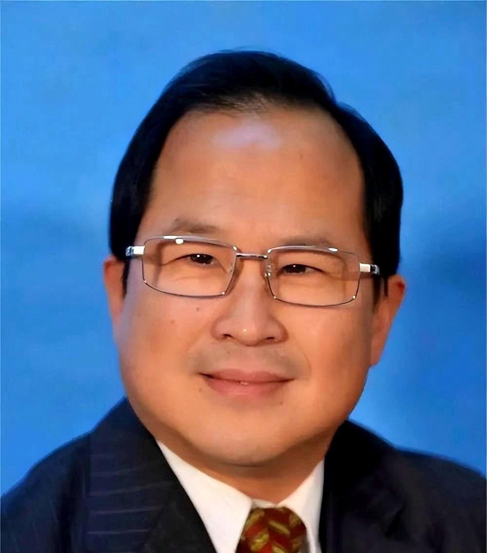 “中美关系恶化的责任不在美国，中国应该看看自己的问题！”这句话出自中国教授胡伟之