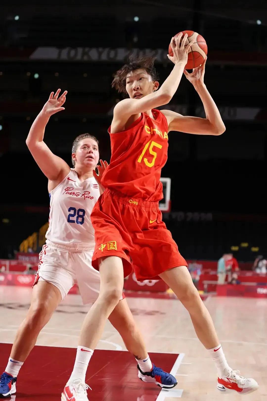 中国女篮韩旭有可能成为亚运会旗手！

从历届奥运会和亚运会来看，中国代表团的旗手