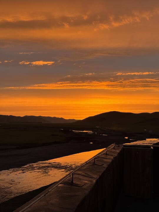 live图🌄被乌兰毛都治愈了，美的让人失语～