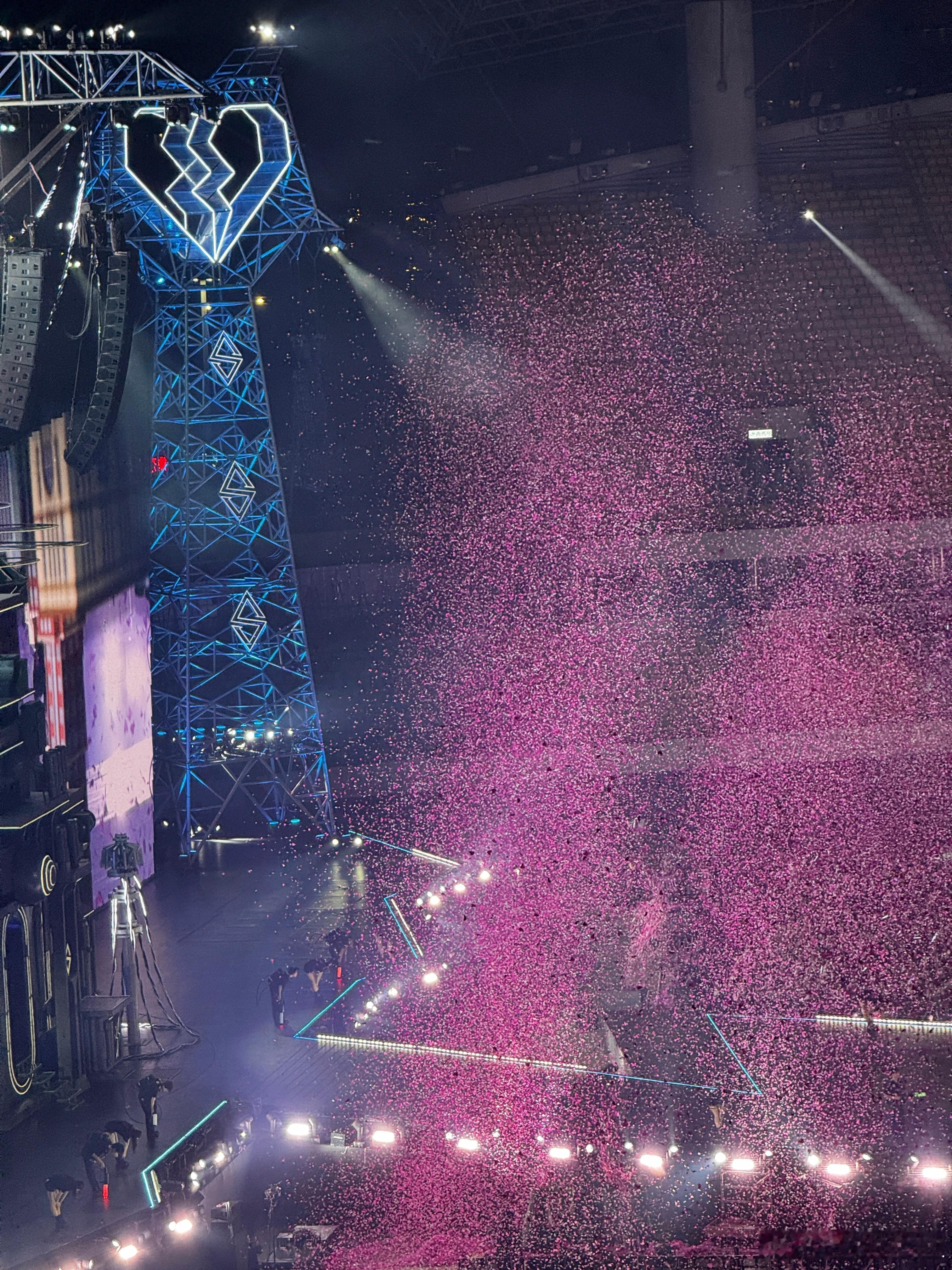 忙里偷闲闲闲⚡️ ​​​