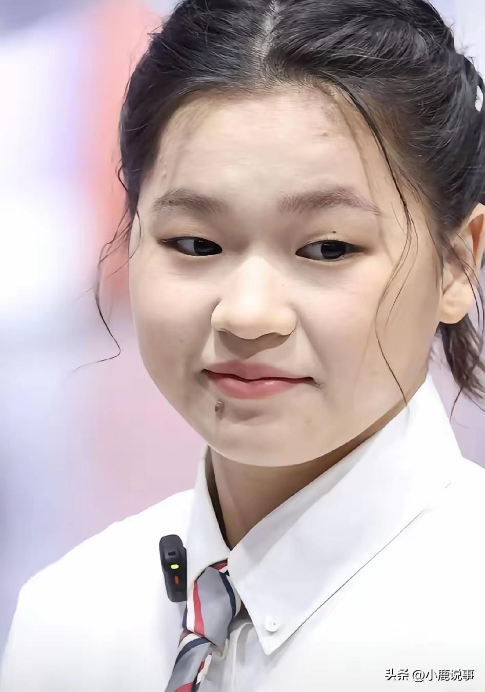 全红婵这姑娘，真不能多看，
越看越能发现，她性子又软又实在，太招人喜欢。
 
上