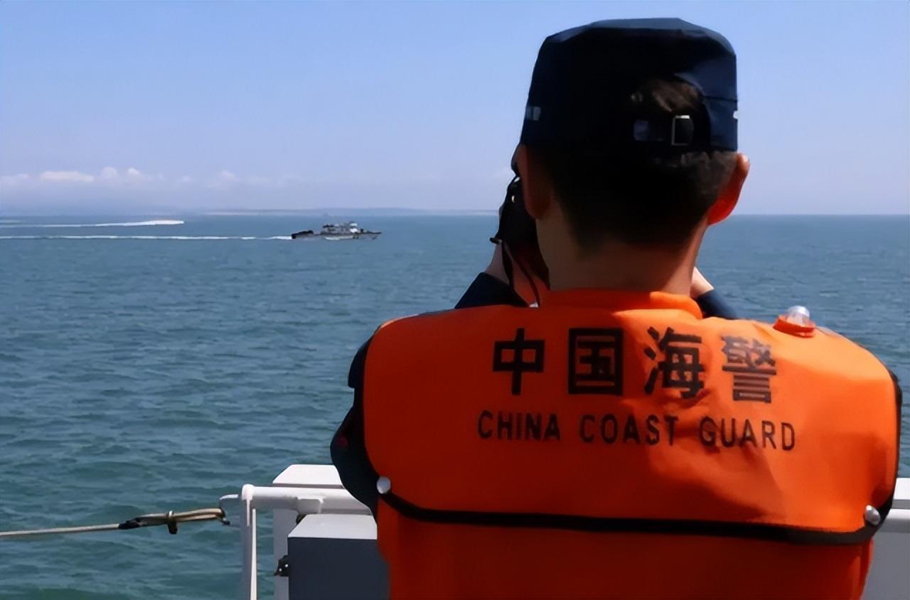 两个不接壤的国家，隔着别人家的地盘谈划界——你能想象隔壁楼的住户绕过你家，跟对面