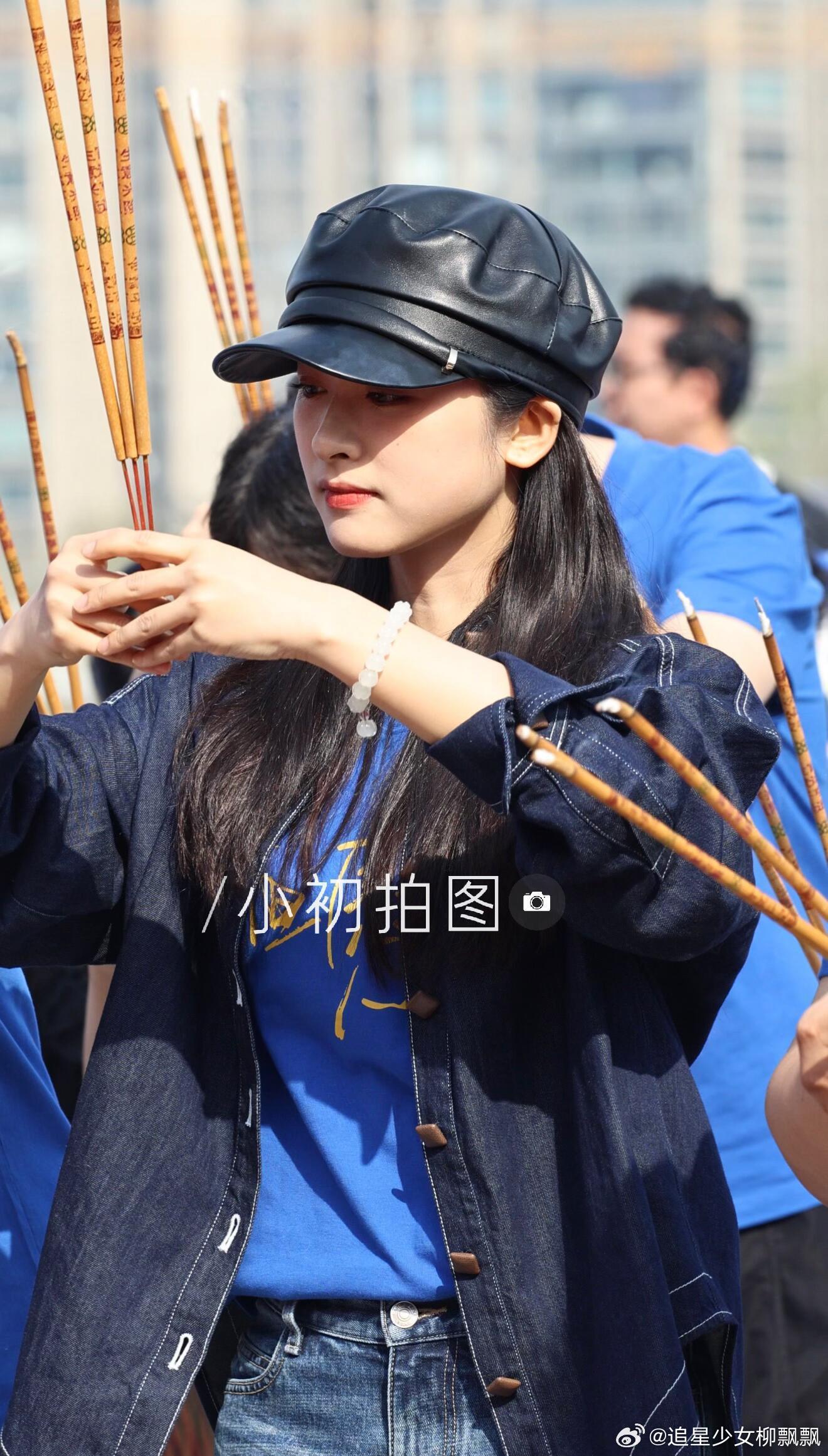 张晚意沈月但愿人长久开机图 张晚意、沈月《但愿人长久》开机路透图🈶两个人状态很