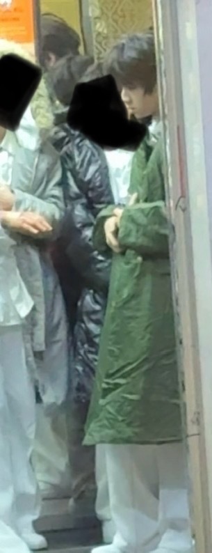 这仙女山给我儿子冻成孙子了