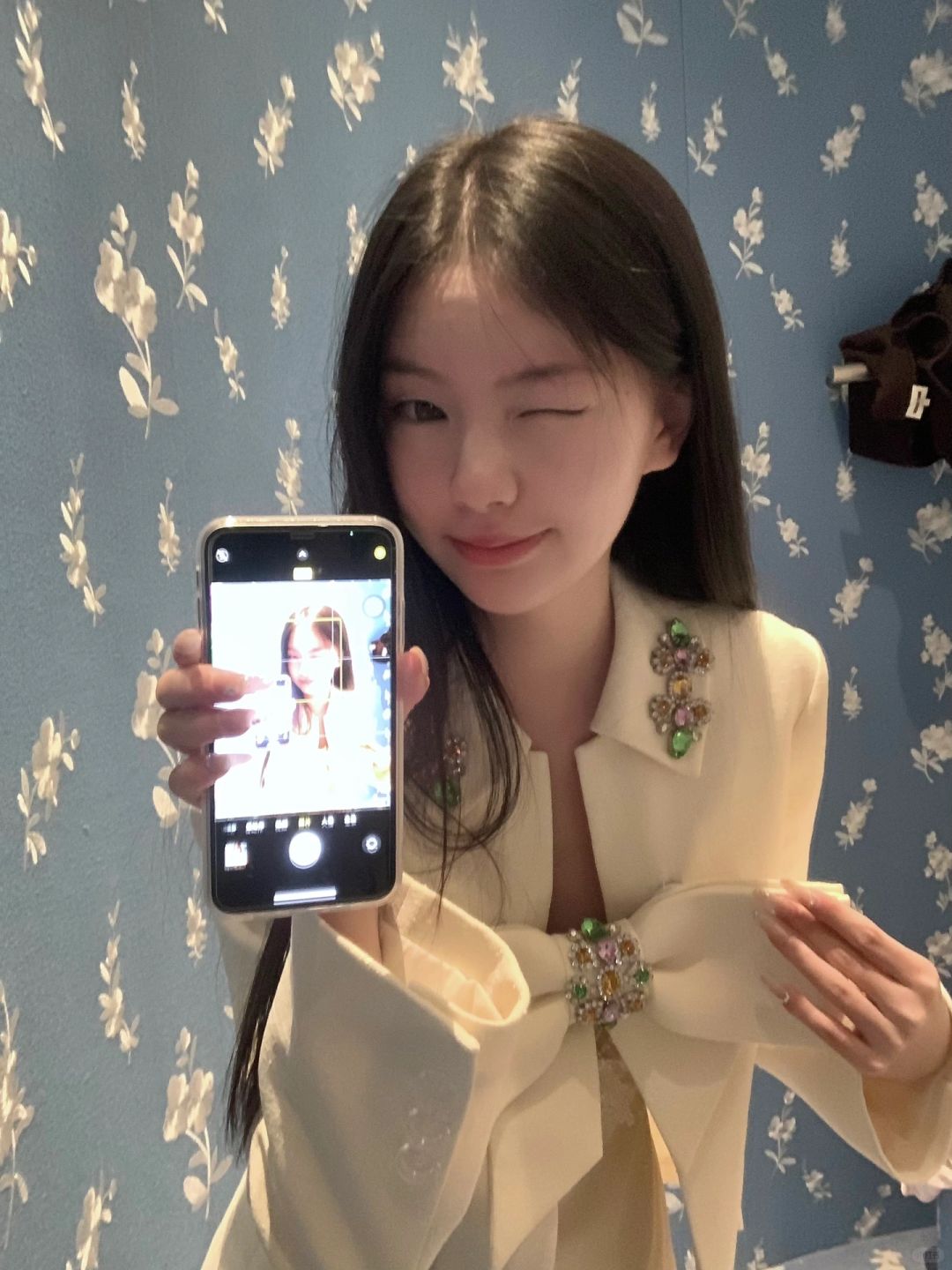 她看起来香香的