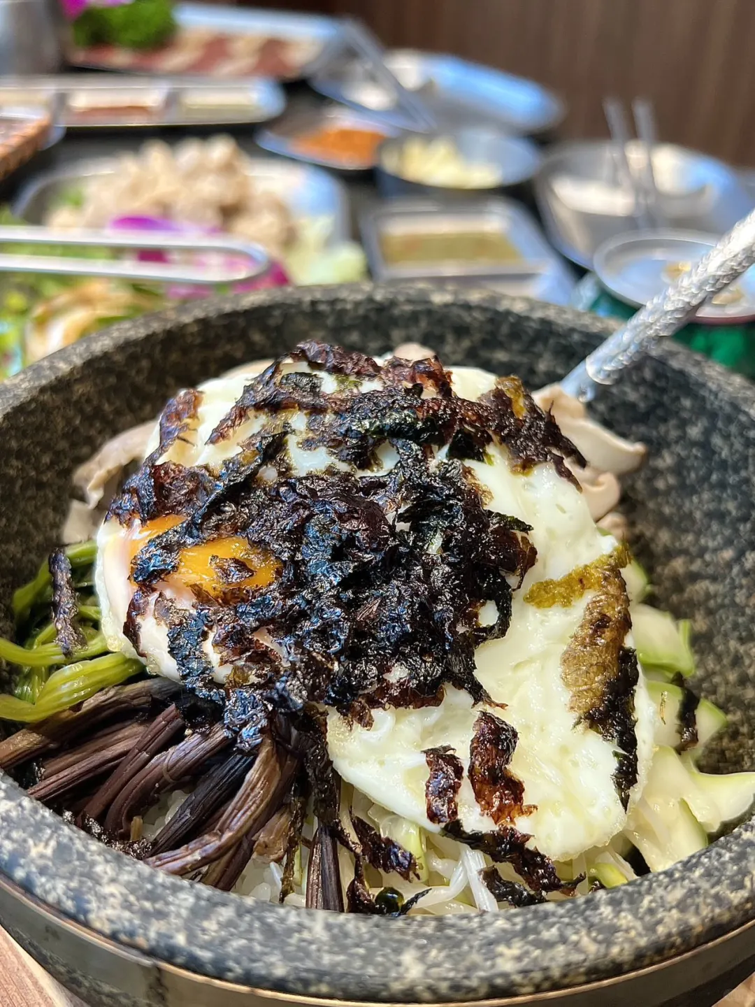 什么❗️不放料的鲜肉就水灵灵的放炭火上啦❓